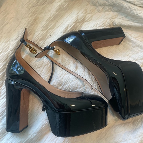 Valentino chunky platform pump heels - Picture 3 of 4